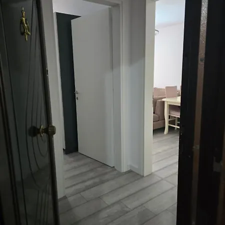 Kroi Luxury غوليم