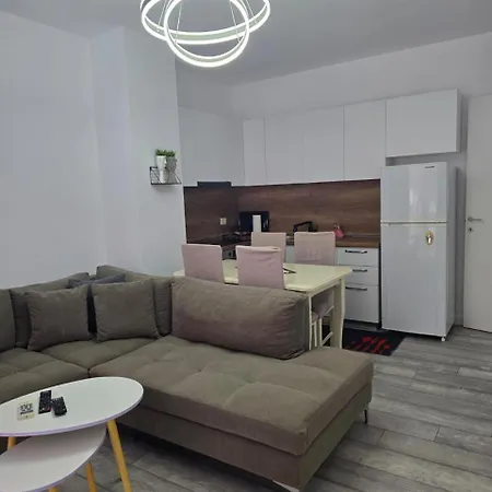 Kroi Luxury شقة غوليم